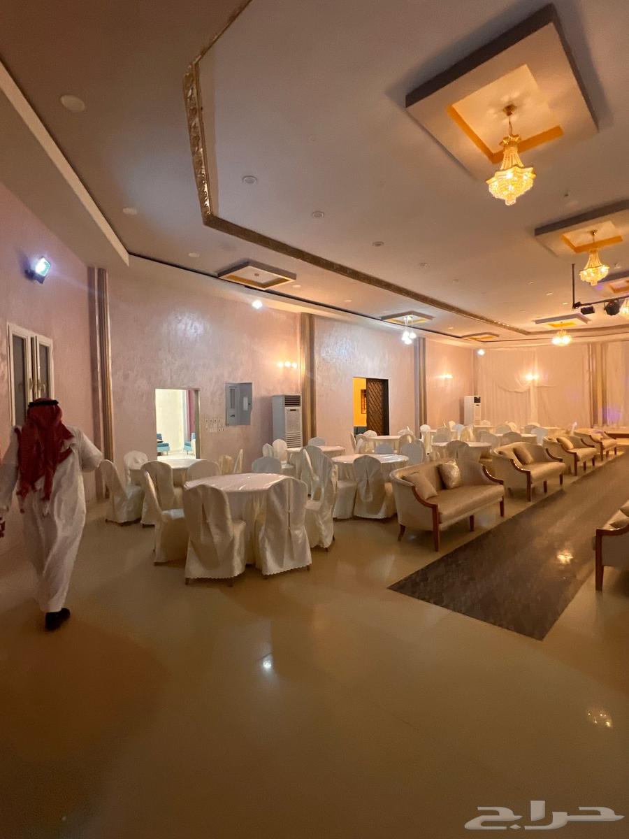 Furniture, tables and chairs for urgent sale63084347190657112