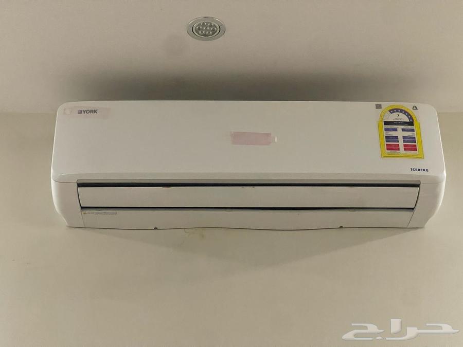 York air conditioner in excellent condition63082299433474111
