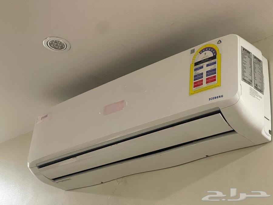 York air conditioner in excellent condition63082299433474110