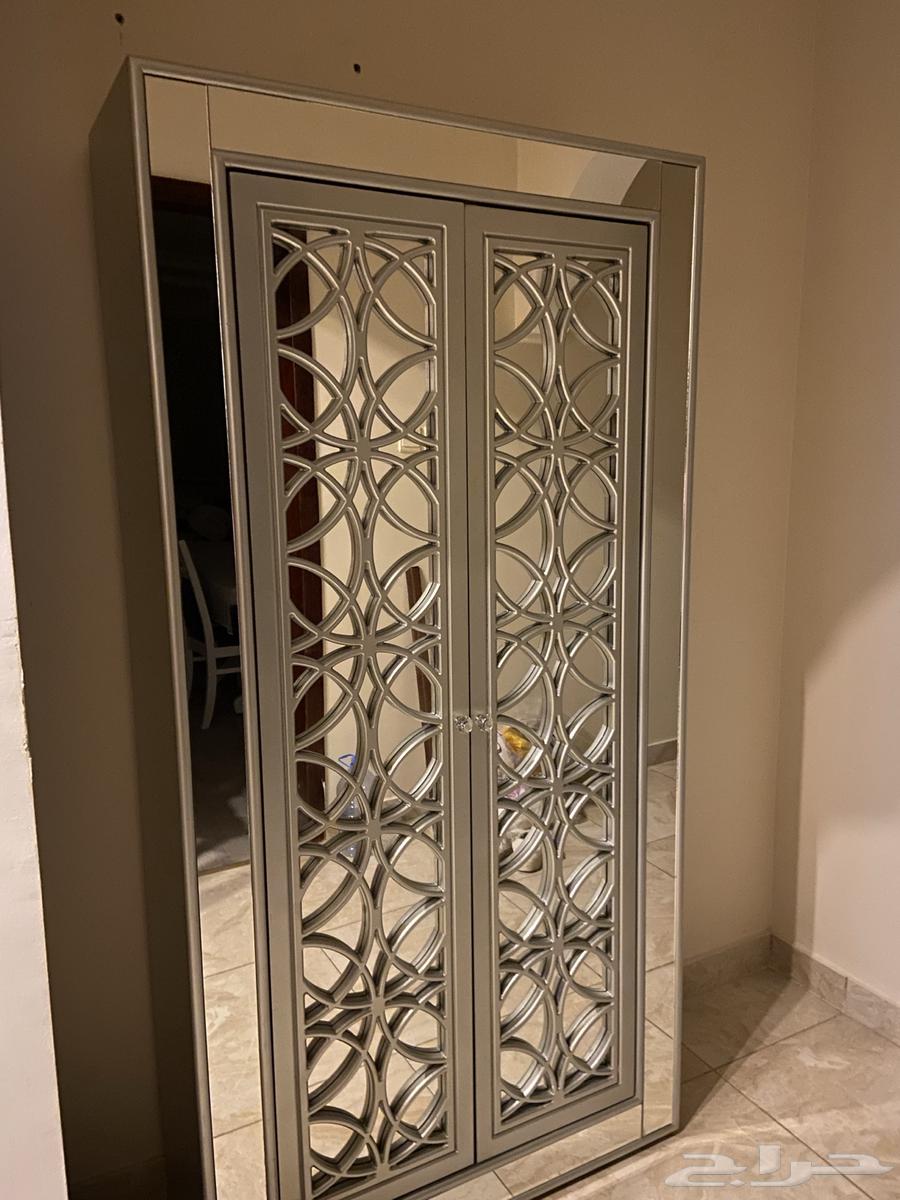 دولاب للعبايات63084747069827114