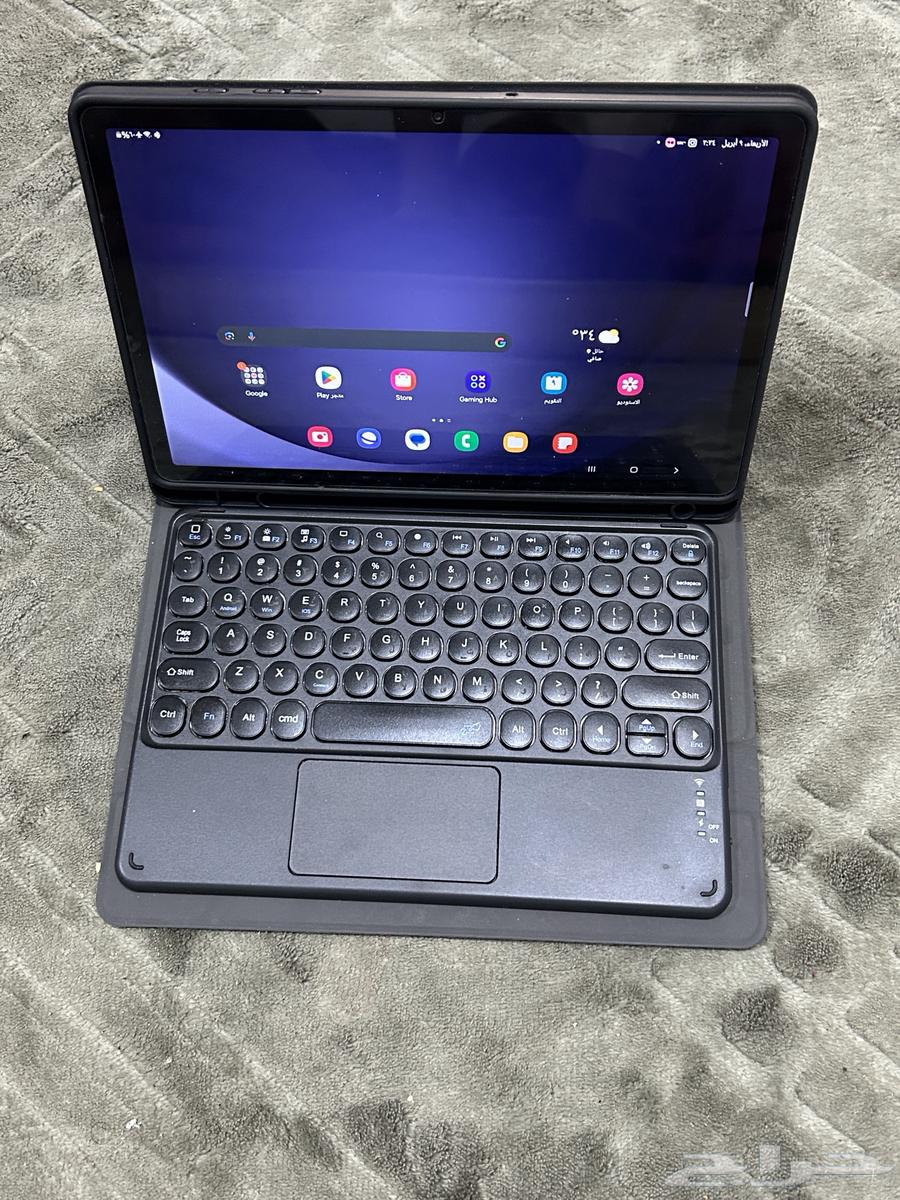 Galaxy A9 tablet, almost new, used for only 3 months and a half63083068669313111