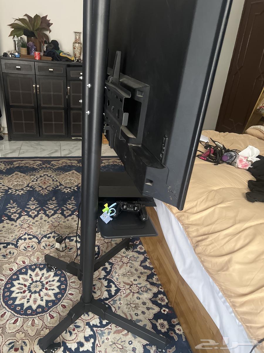 تلفزيون سوني مقاس 50 مع ستاند جديد من نون مع بلستيشن 4 ويد63082689351297111