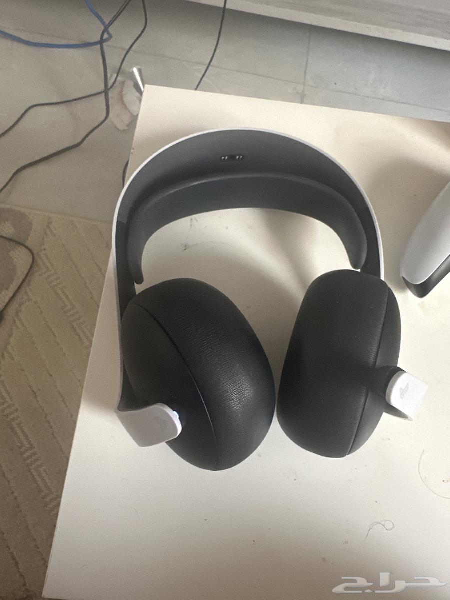 Sony headphones are clean.630822632303391112
