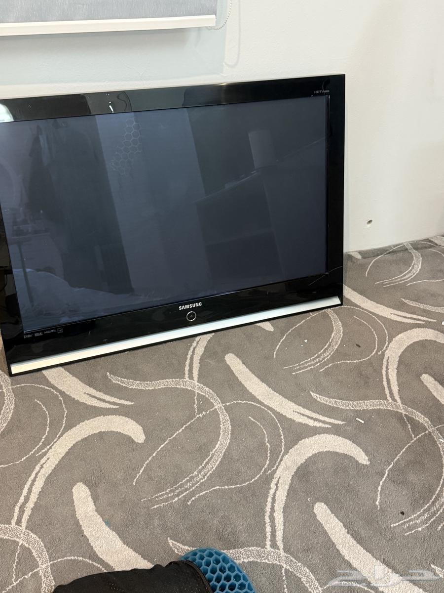 For sale Samsung 42 inch LCD Full HD television63081034761601119
