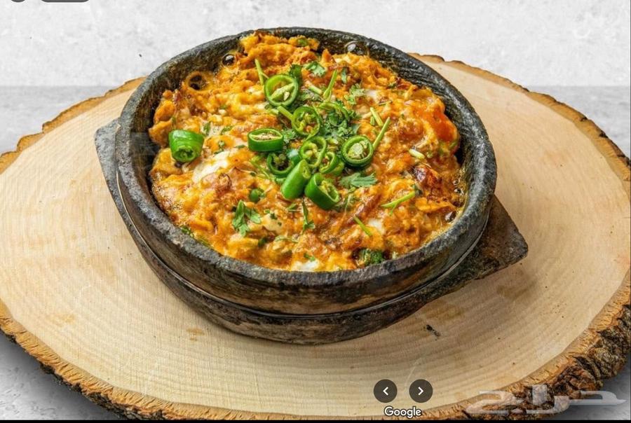 Excellent restaurant for takeout, serving traditional breakfast, rice and chicken boxes.63082268394370114