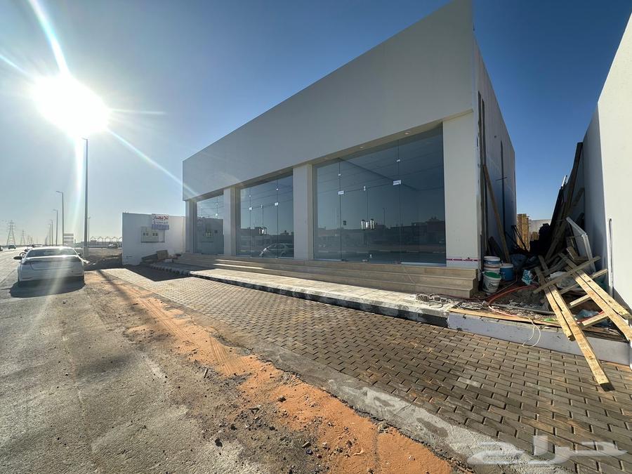 للايجار محلات تجاريه بحي المدائن علي شارع الأبراج63010918724097112