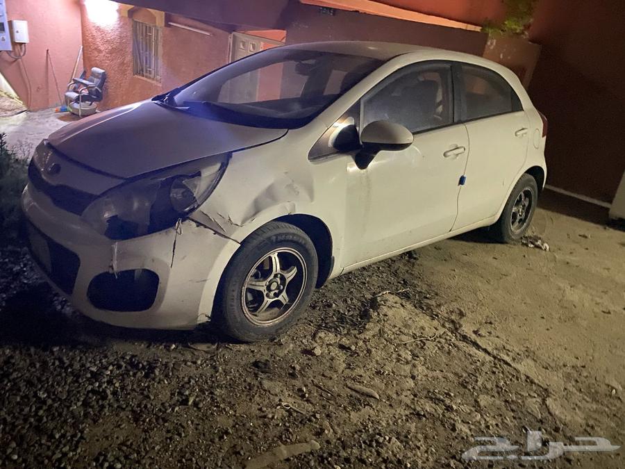 Kia Rio 2014 damaged for sale spare parts only63126630948482111