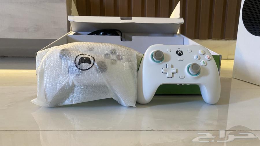 Xbox Series S used for 3 months, selling because I need money 110063125481417473114