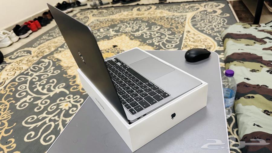 لابتوب ابل جديد حاله ممتازه63082699280130111