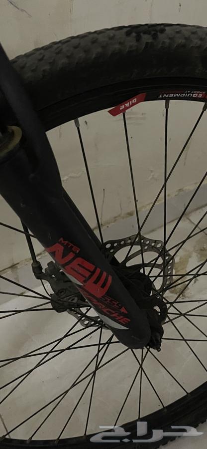 Sports bike 40063392280954242112