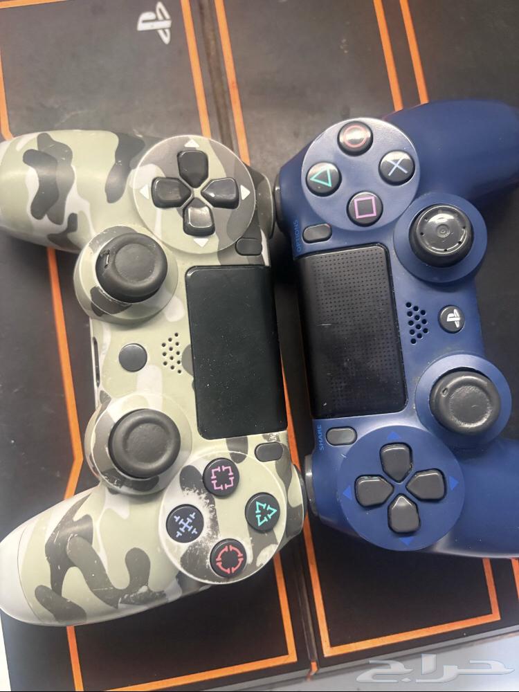 Sony 4 with two hands at 60063083889111681111