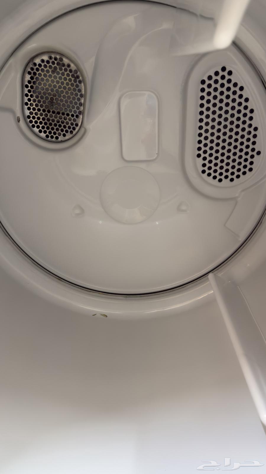 Refrigerator and washing machines63079767877891114