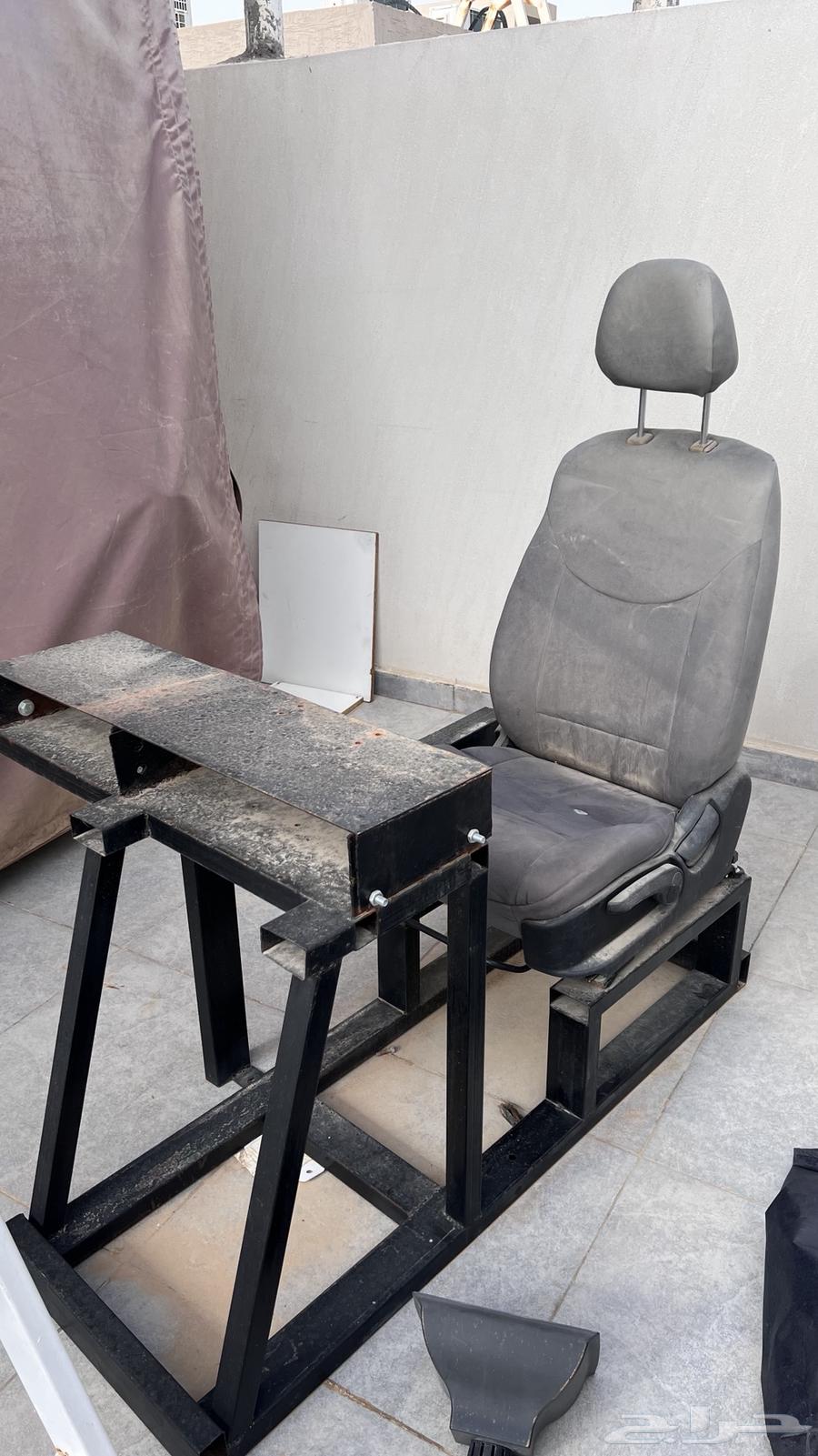 Acetone chair630797521483541120
