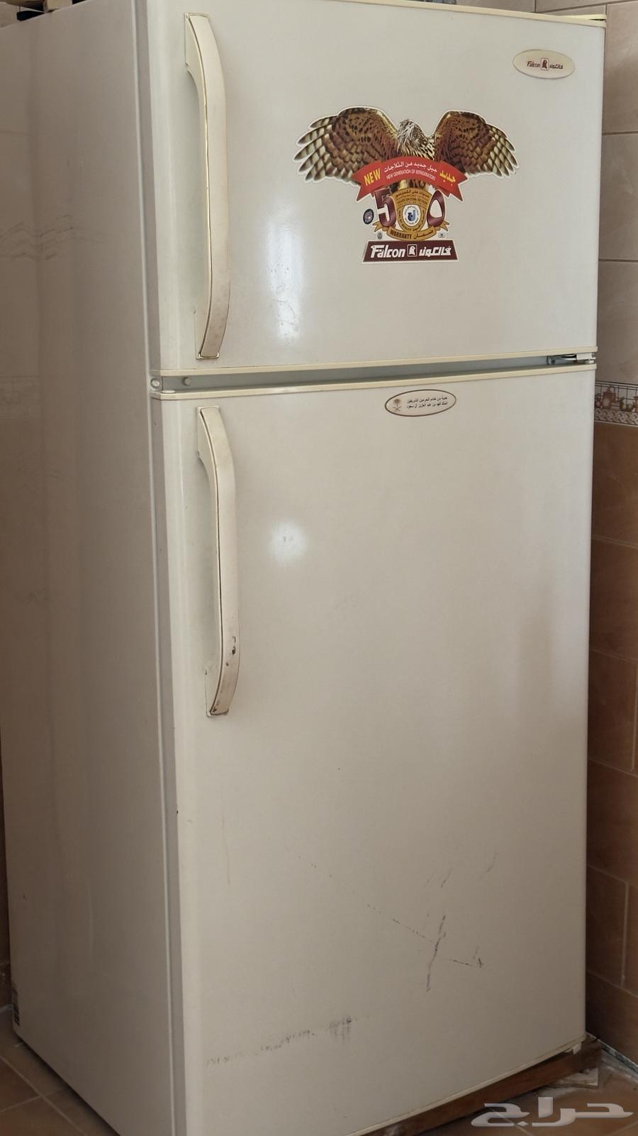 Refrigerator and washing machines63079767877891110
