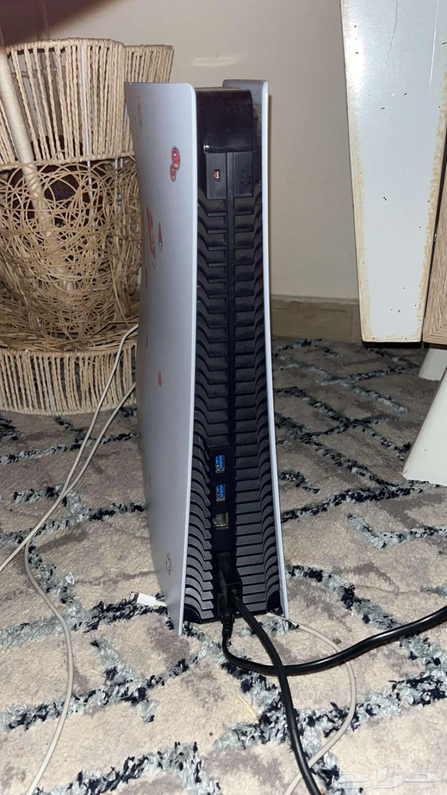 Sony Five adds 5 months of usage, reason for sale: bought PC630810646167051114