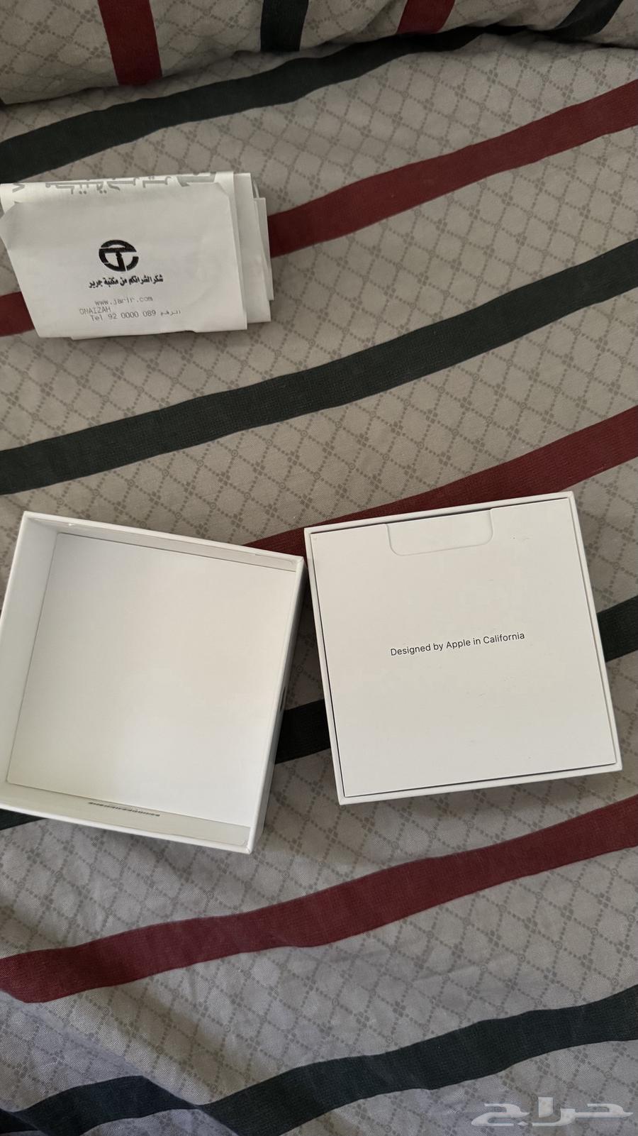 ايربودز الجيل الثالث اصليه من جرير و معها فاتورتها63079399326850114