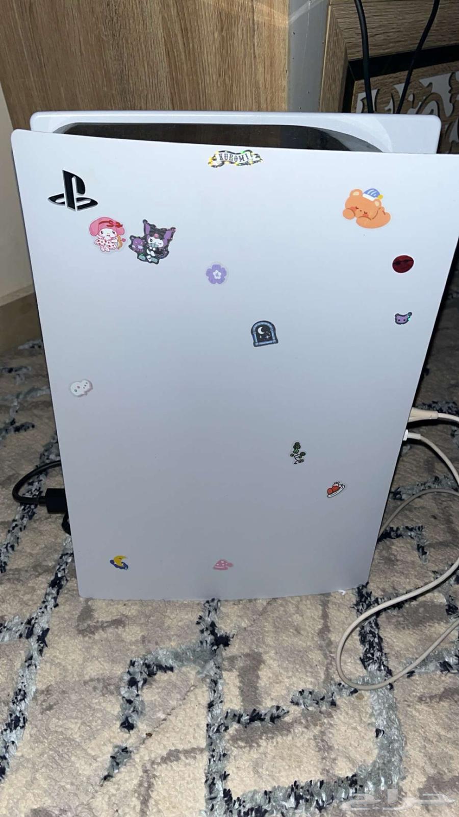 Sony Five adds 5 months of usage, reason for sale: bought PC63081064616705112