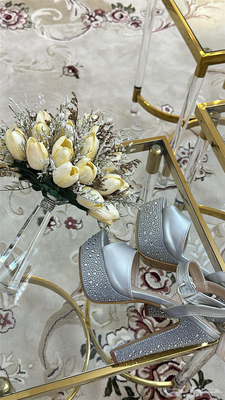 Bride's Heel and Grip63080213954819111