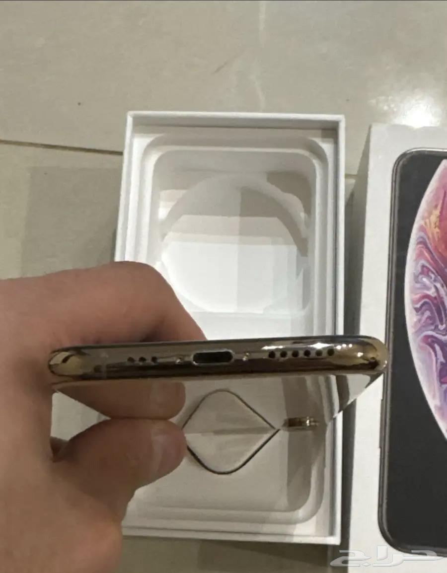 iPhone XS63081900391170114