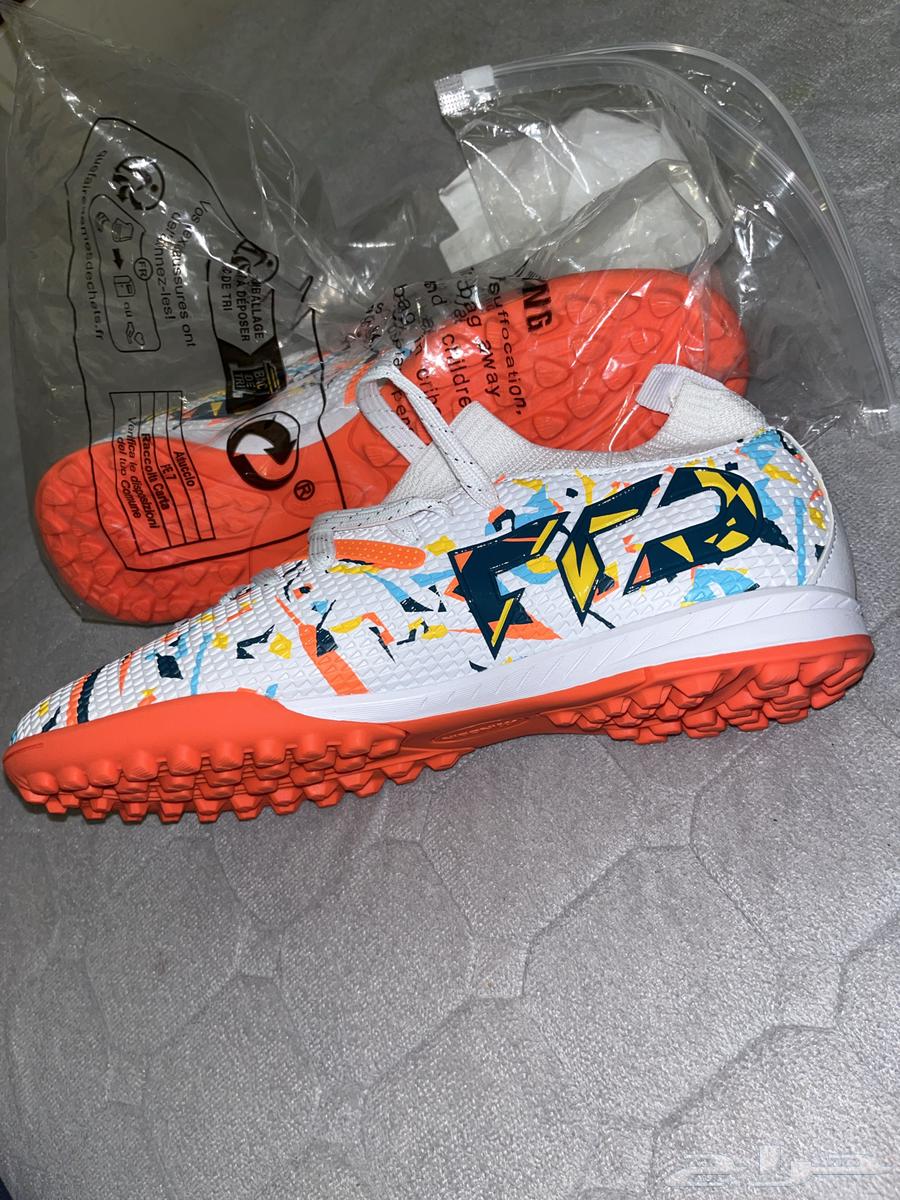 Sports shoes63078552470275113