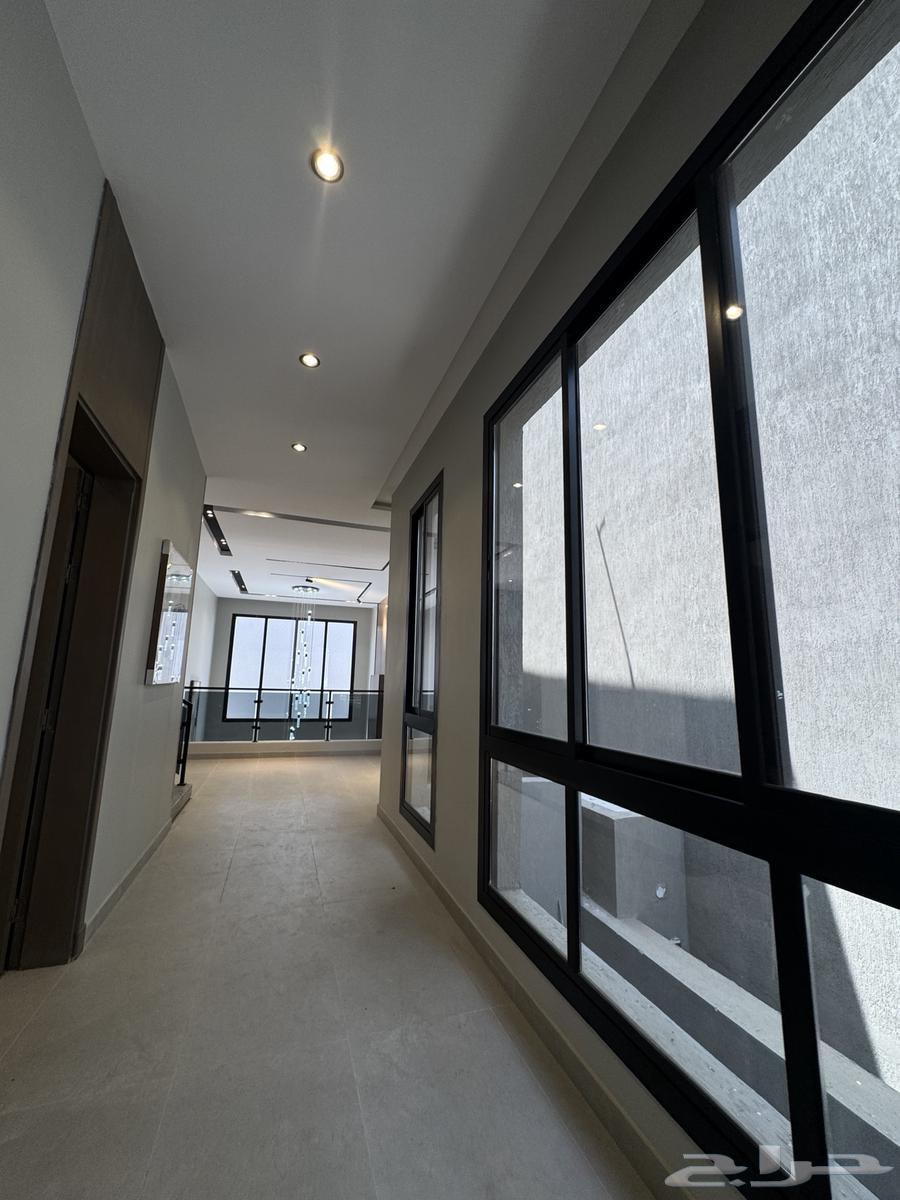 فيلا بتشطيب مميز دبل هايت وسكاي لايت63012945814529112