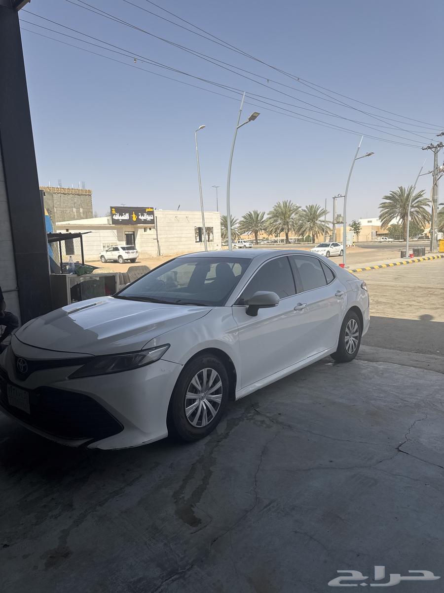Camry 19 for sale, driven 250, has rear bumper right and left631214079755531118