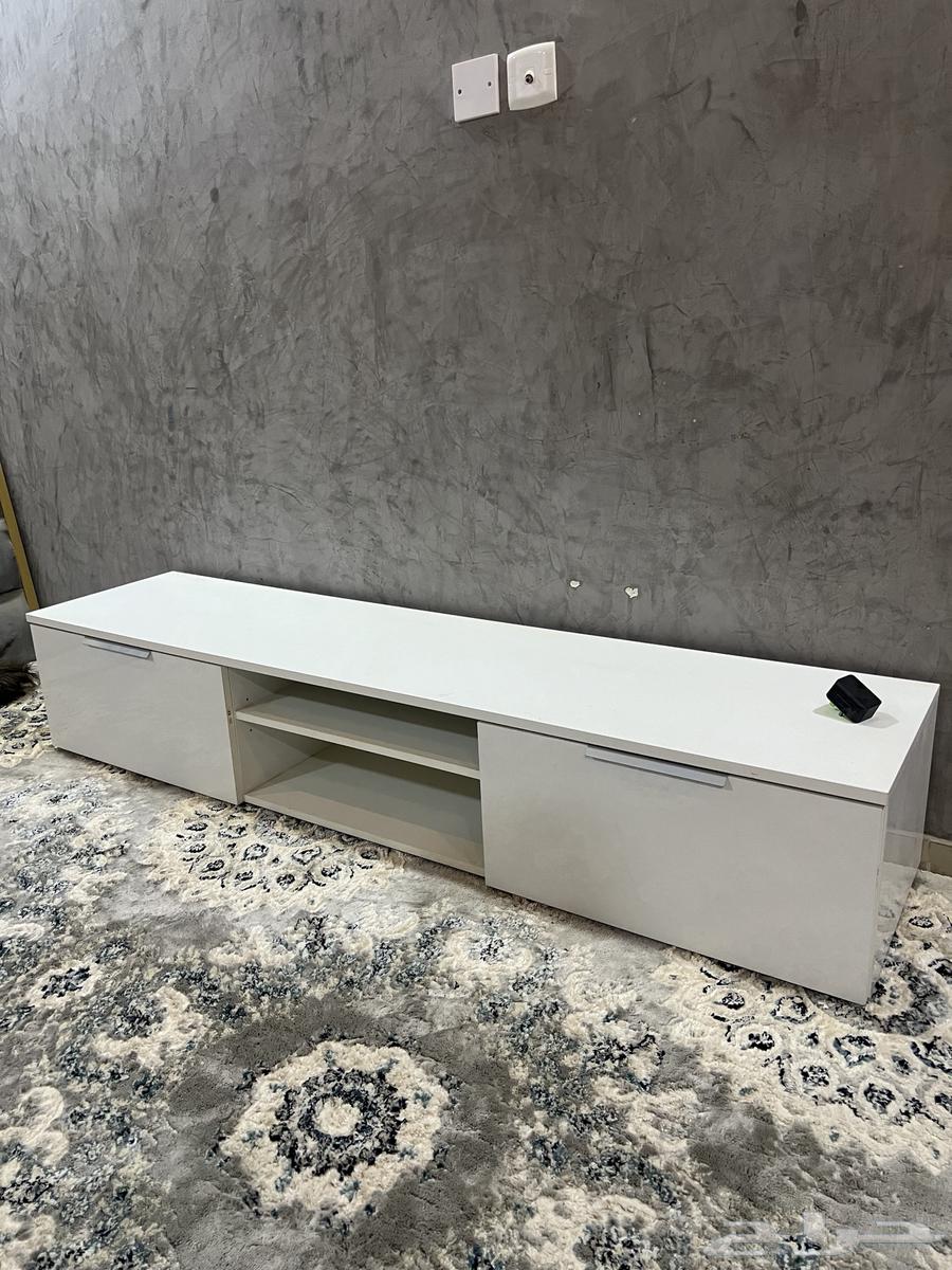 White wooden table for sale, price 250.630789569127691112
