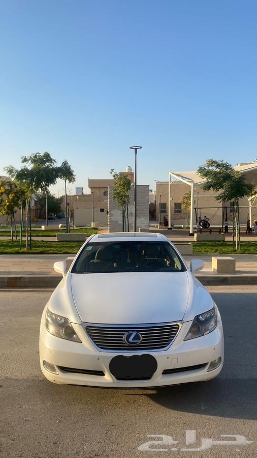 لكزس LS 60063121807563009113