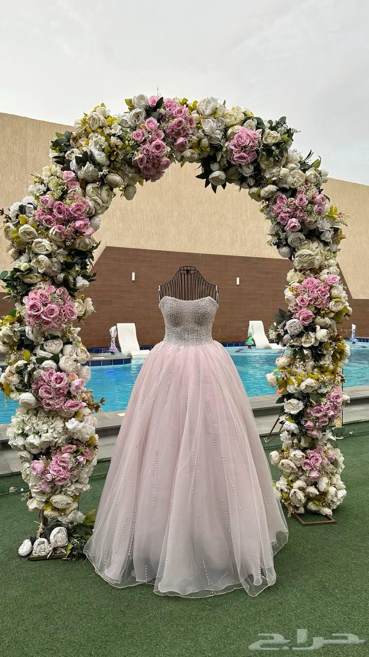 Used queen dress for sale in Mecca and Jeddah630793883485471117