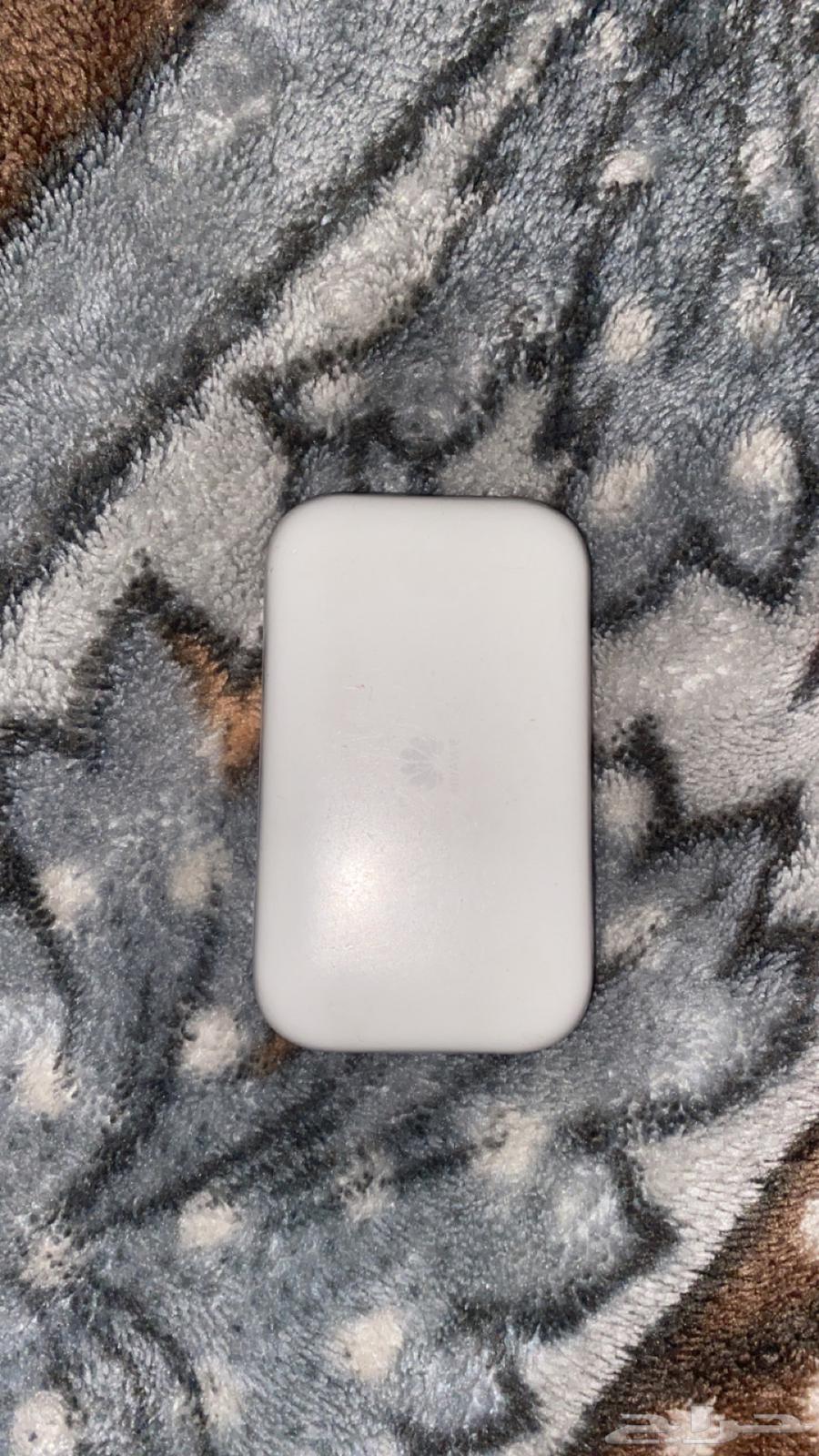 Clean router with working excellent battery63076937676161111