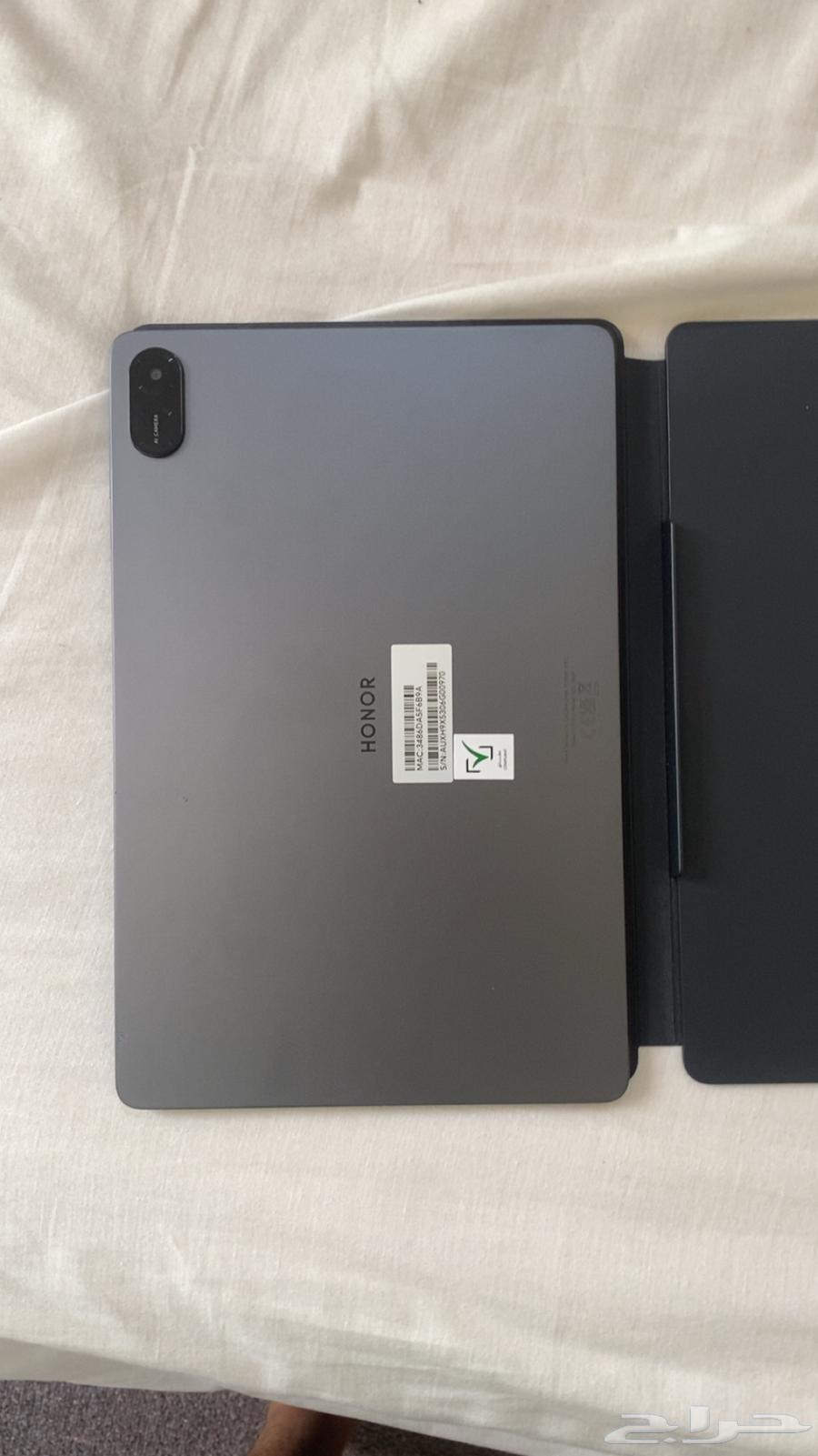 HONOR63077359497218111