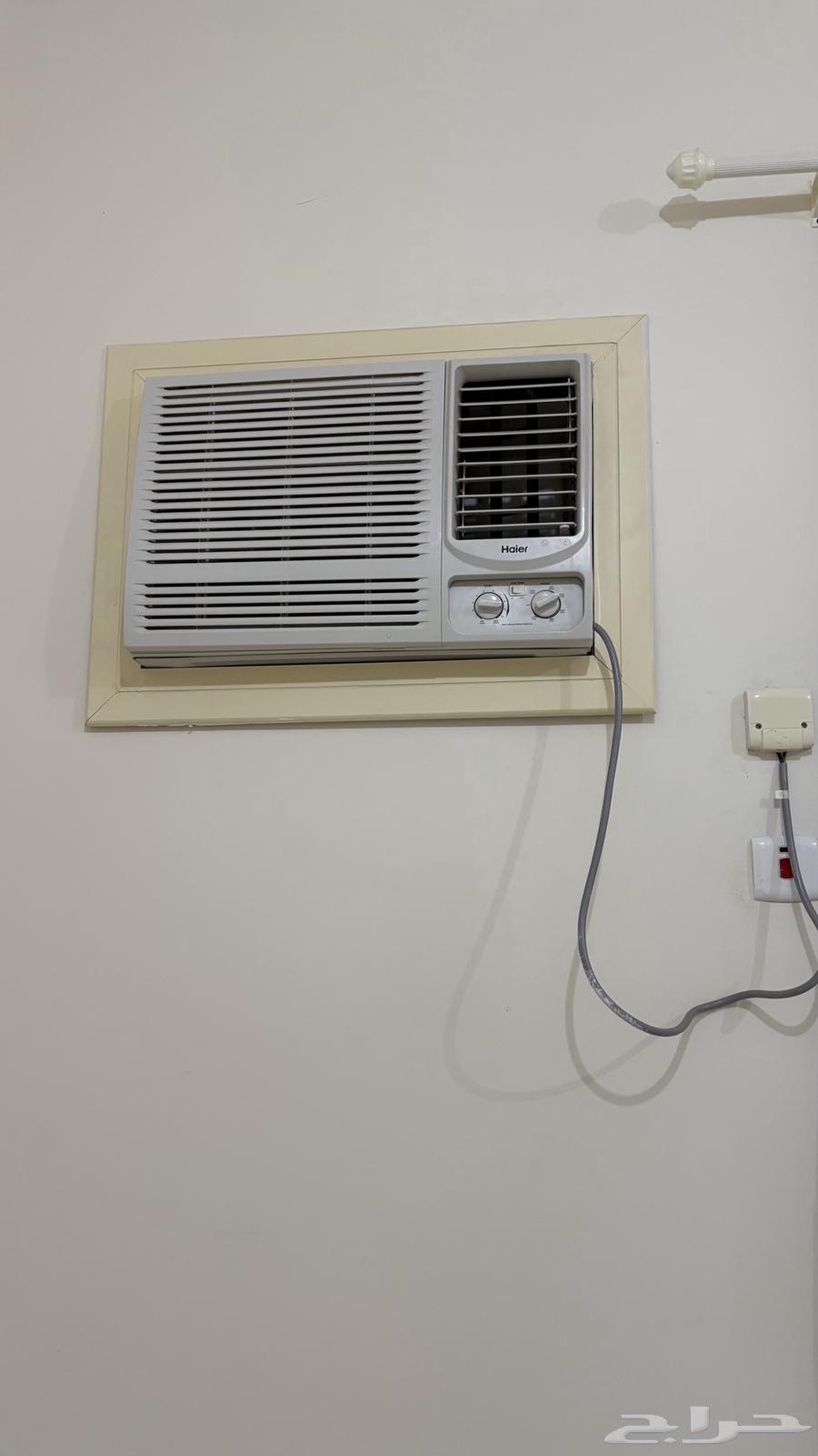 Room and air conditioner63076162534659118