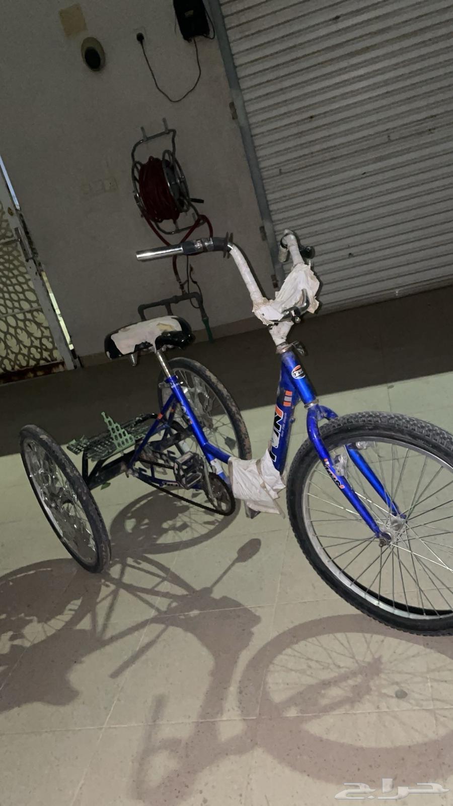 Three tire cycles require ten tires in front only, negotiable.63077333626369114