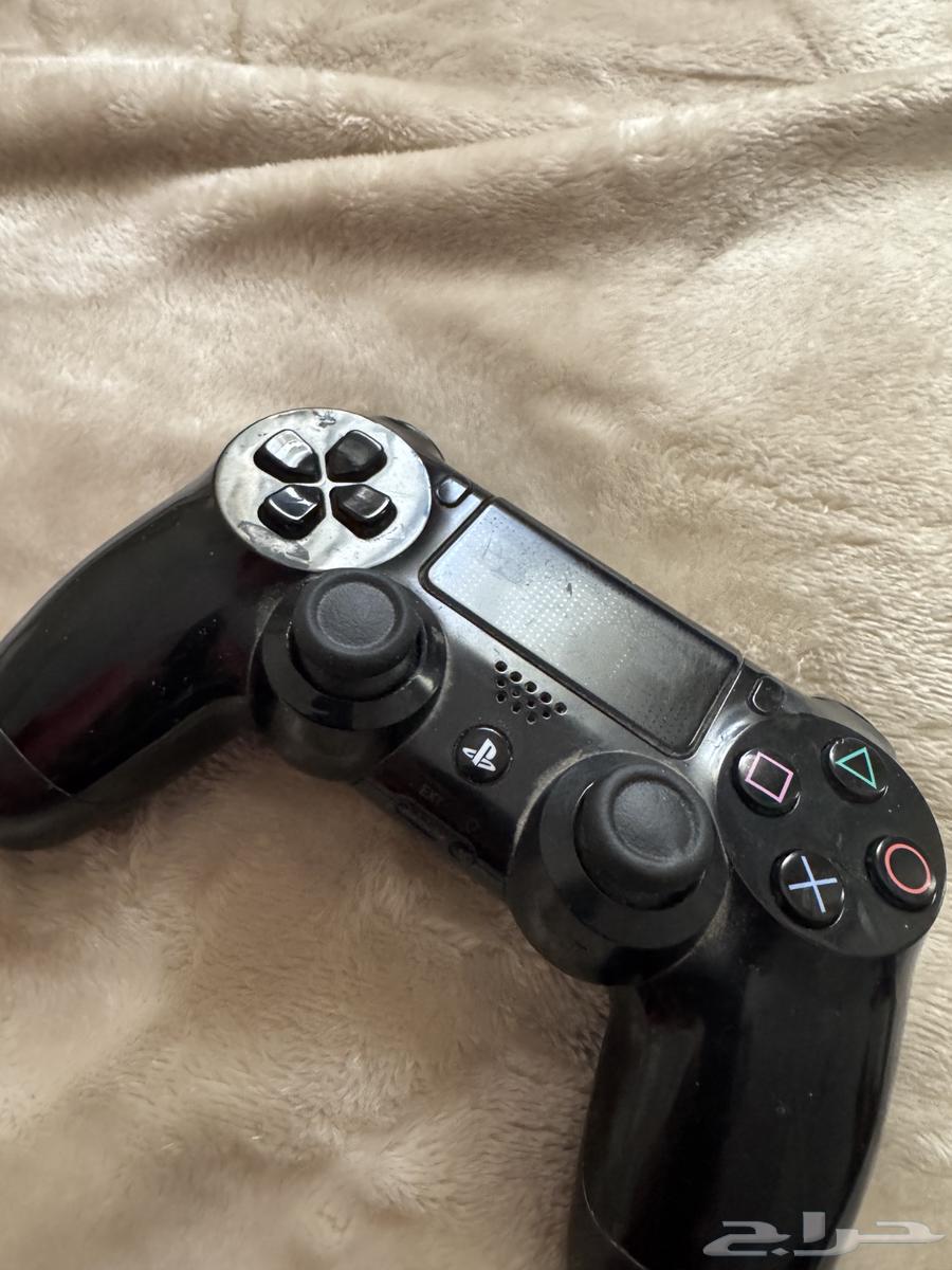 The Sony 4 slim controller has a problem with one of its buttons.63077338498563111