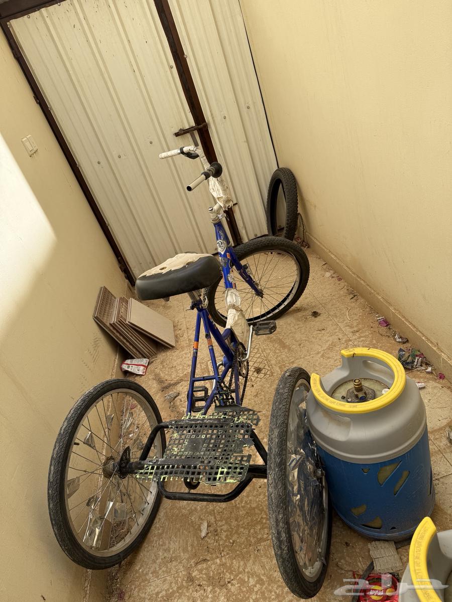 Three tire cycles require ten tires in front only, negotiable.63077333626369112