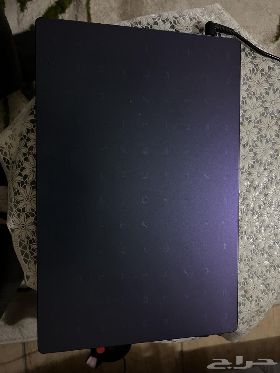 For sale: laptop and projector device63076938016257111