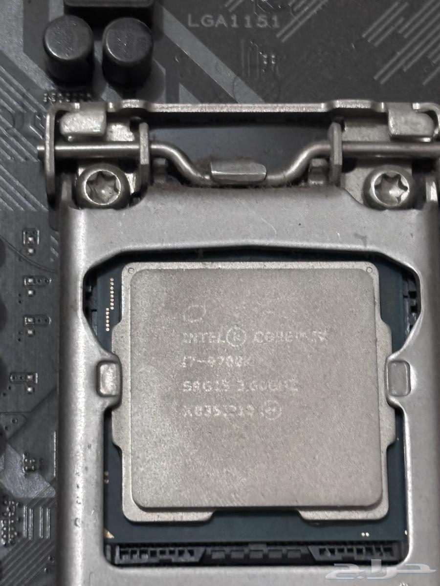 معالجات I7 9700K و I5 8600 للبيع63077764588929111