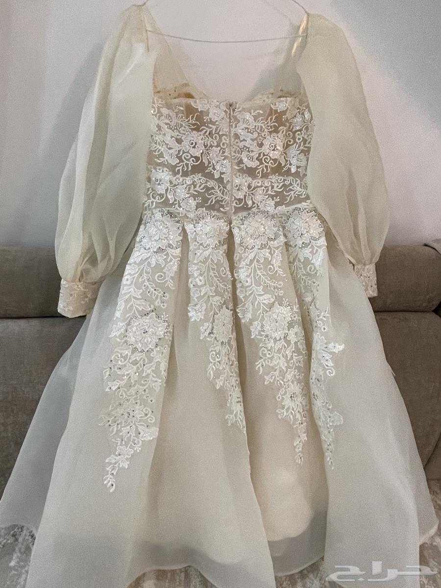 Half dress63078567716225111
