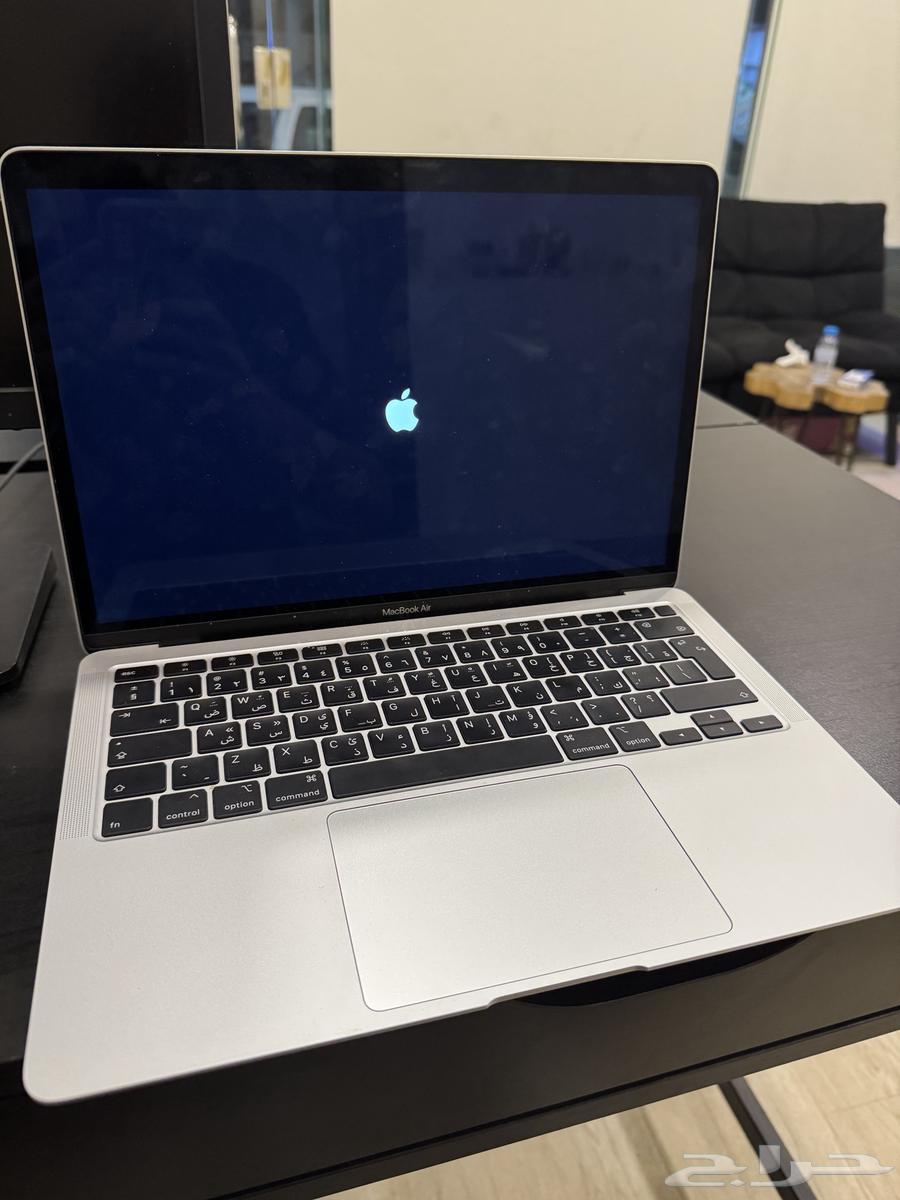 MacBook63075792096387114