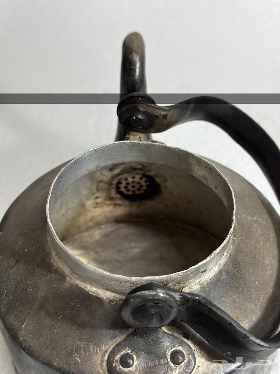 Old jars were tied and Abu Bint63075781248641113