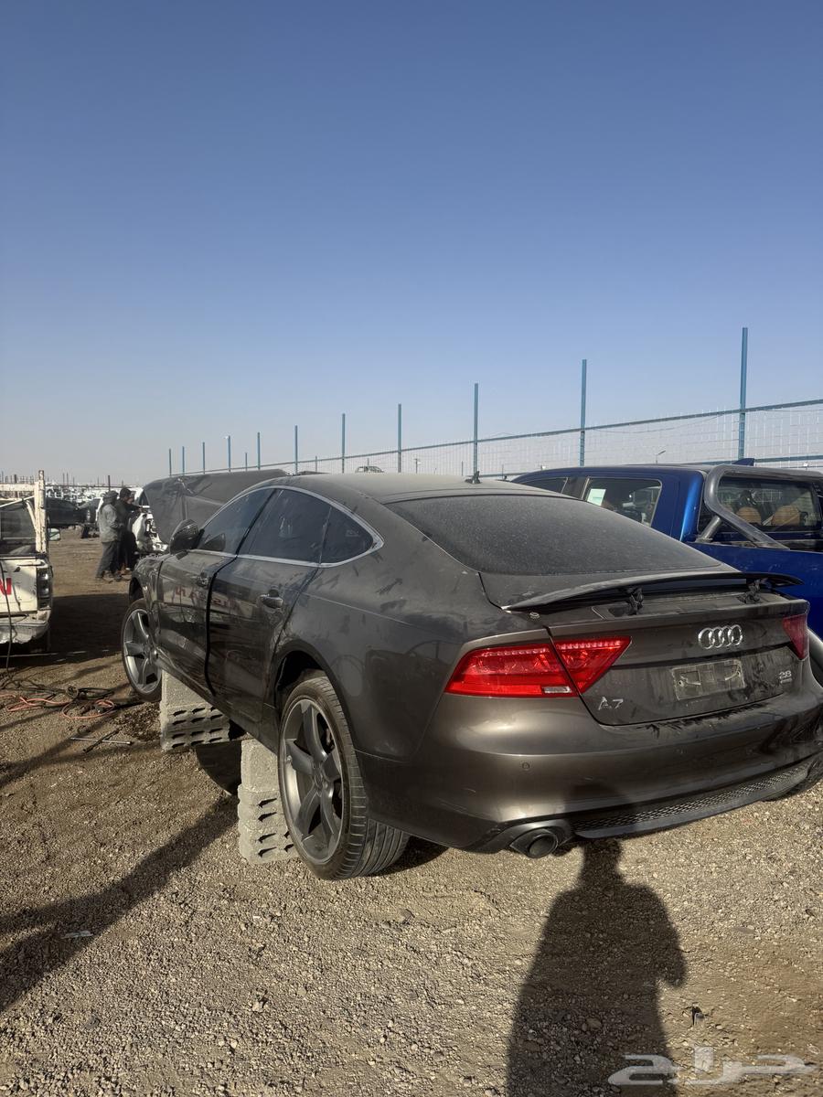 قطع غيار أودي كيو 763114000037890111