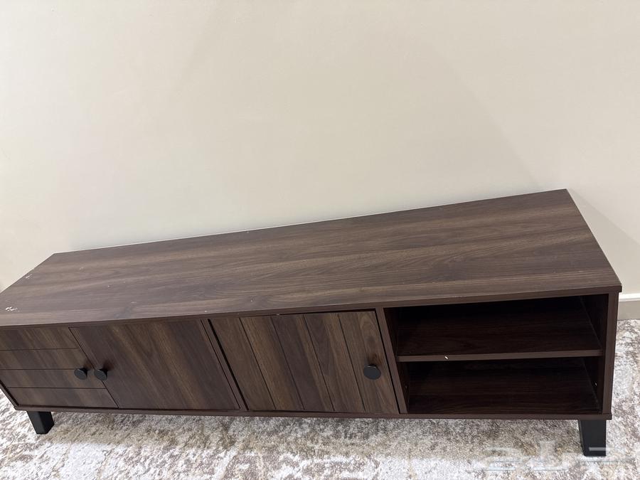 Table and tree for sale63077784914947111