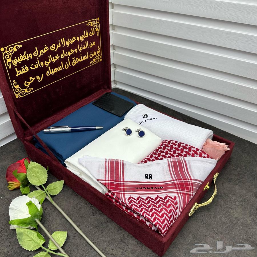 Men's suit63076173657091113