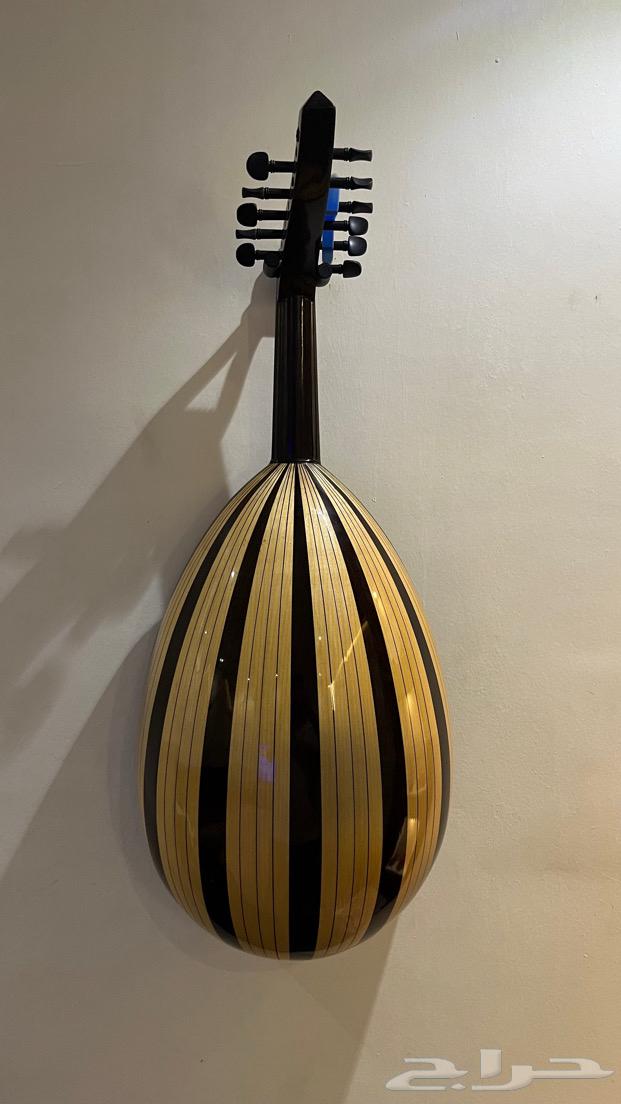 Tareq Ezzat's Oud Music630781838470411121