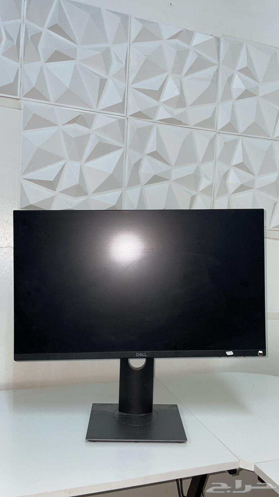 Grading screen and L-shaped table63073356698753118