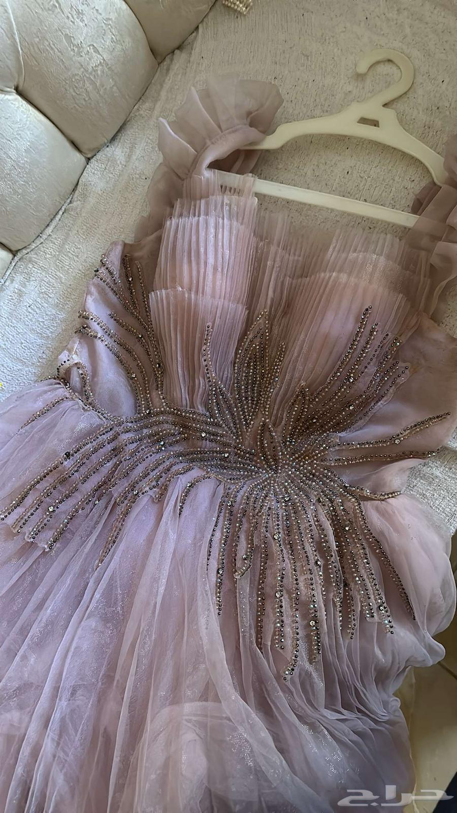 Elegant evening dresses for 100 yen, available in large and medium sizes63074145154817113