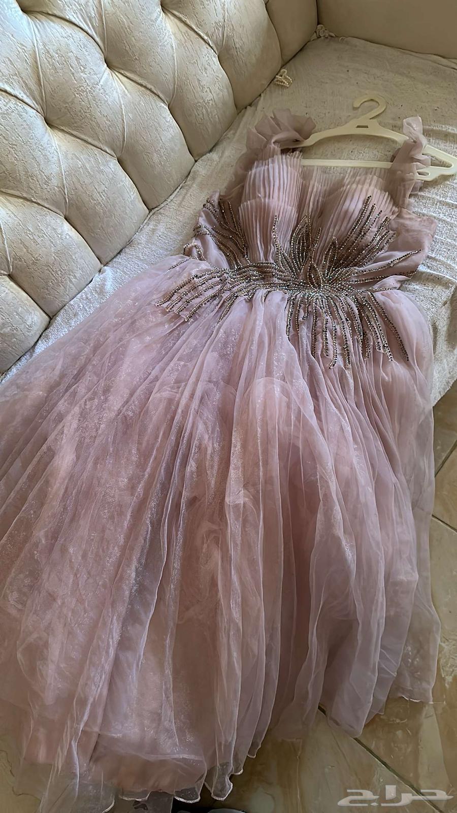 Elegant evening dresses for 100 yen, available in large and medium sizes63074145154817114