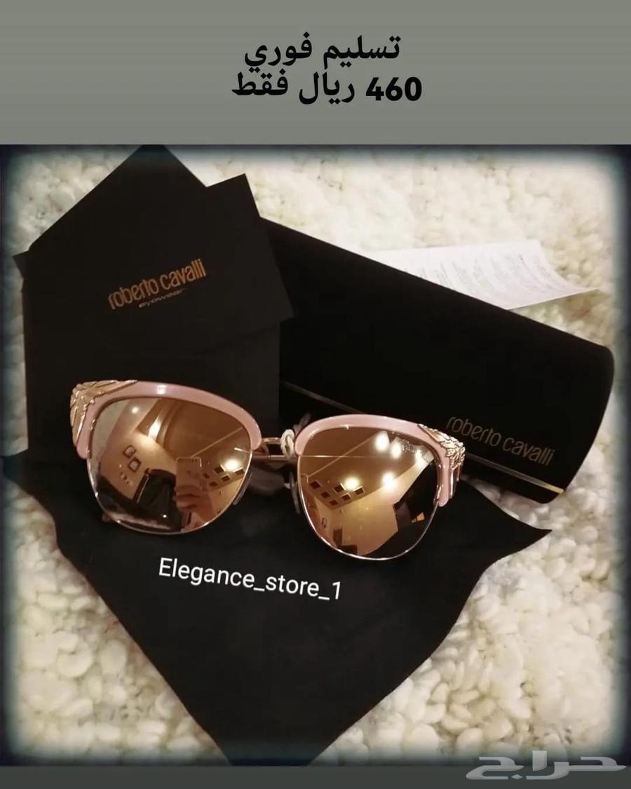 Bags, shoes, watches, glasses and branded original shirts are discounted.63075819201409111