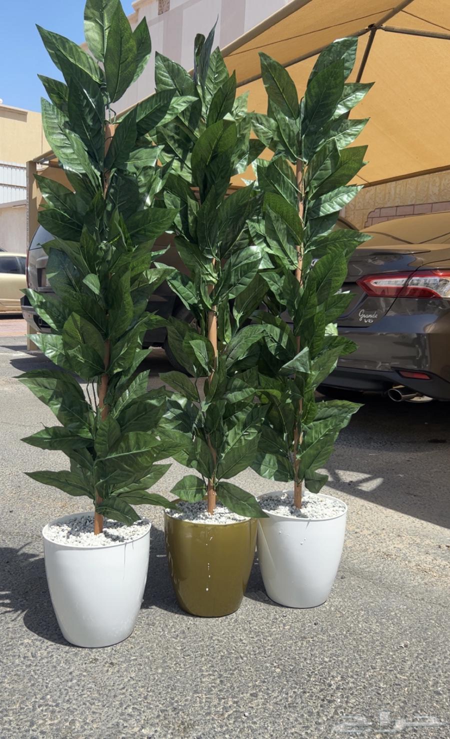 Artificial tree63074579953794112