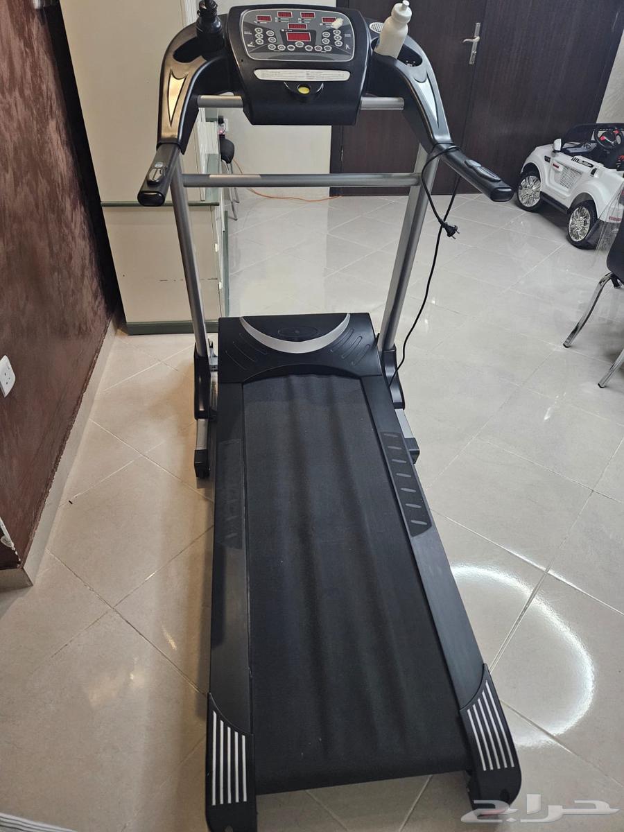 Home treadmill storage device63076952984449113